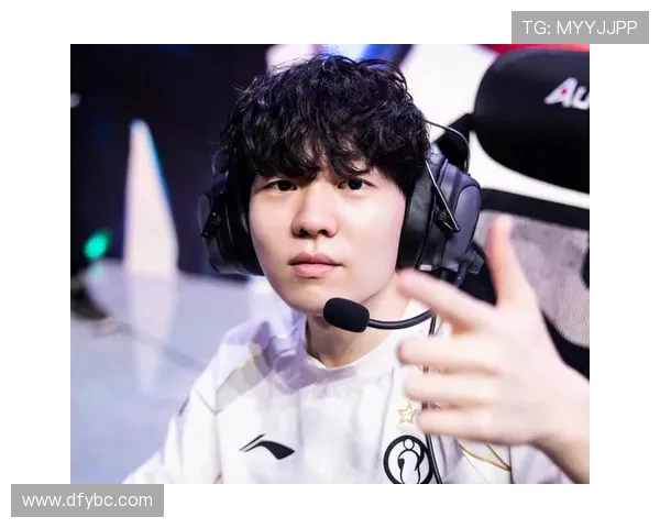 TES鏖战IG强强对决掀起巅峰较量青春热血再燃赛场激情