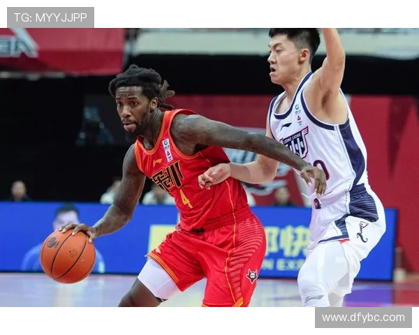 深圳马可波罗对阵分析：战术布局与球员表现深度剖析