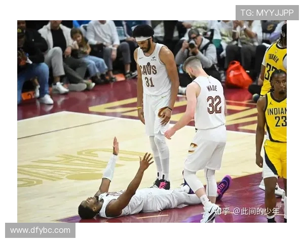 305骑士与步行者的激烈对决揭示了NBA季后赛的紧张氛围与精彩瞬间